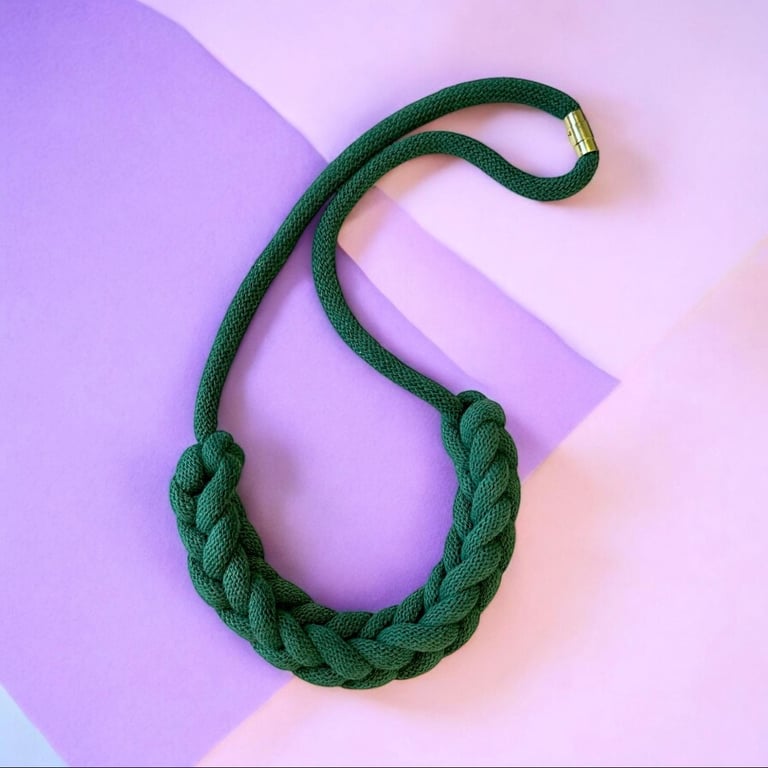 Chunky Braided Macrame Necklace – Boho Statement Jewellery with Magnetic Clasp