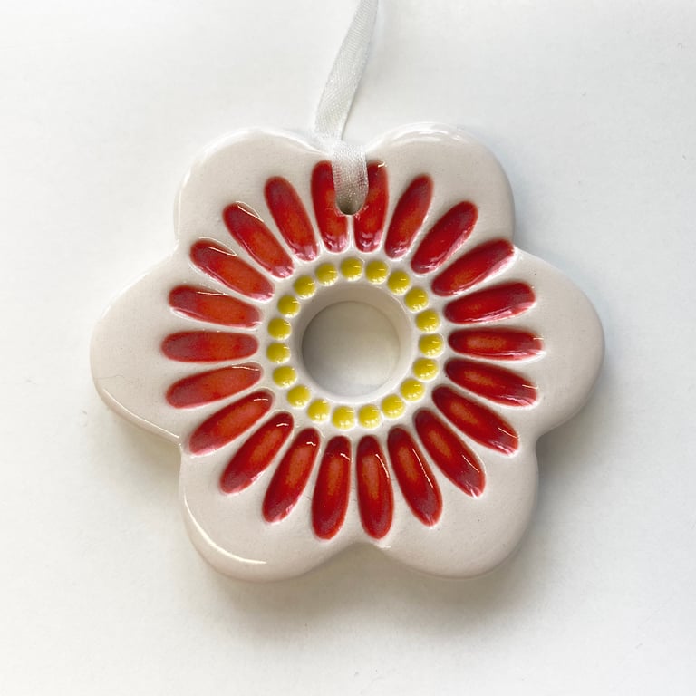 Ceramic flower decoration red