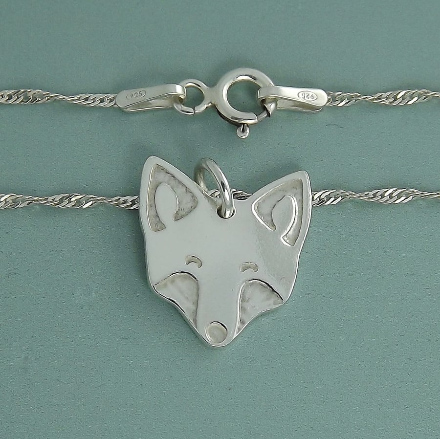 Classic Sterling Silver Fox Pendant – Wisdom & Intuition Jewellery