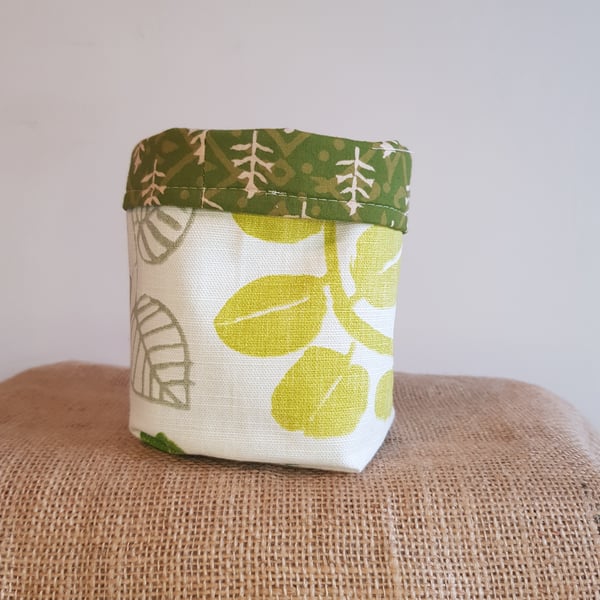 Fabric storage container: contemporary leaf