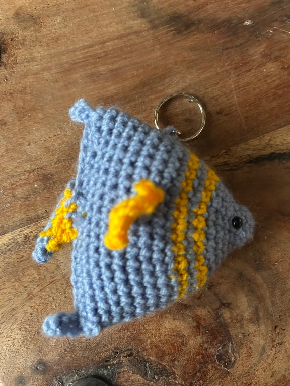 Freddy the Angel Fish – blue and yellow Crocheted Keyring