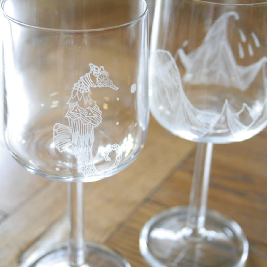 Pair of Seahorse & Waves Line Design Hand Engraved Bohemia Crystal Wine Glasses