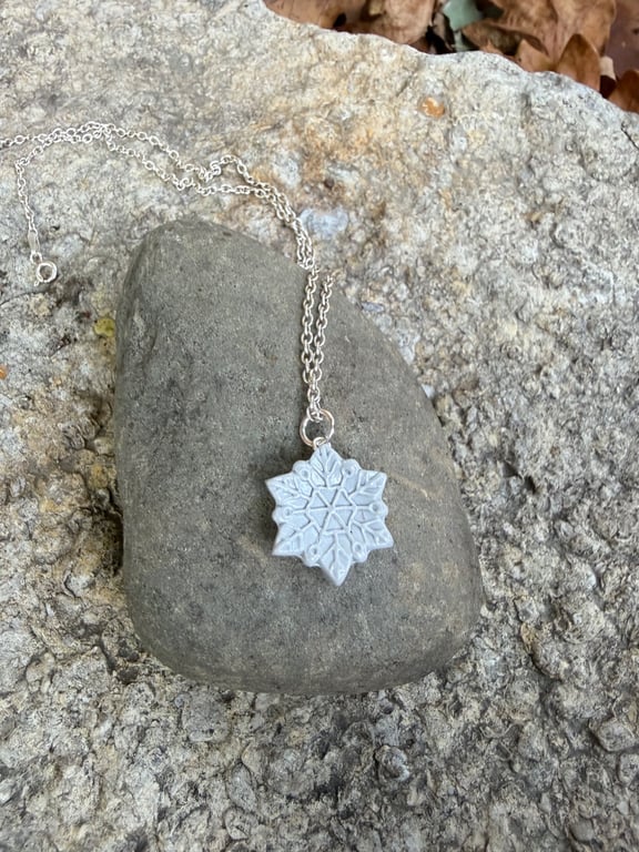 Snowflake pendant 