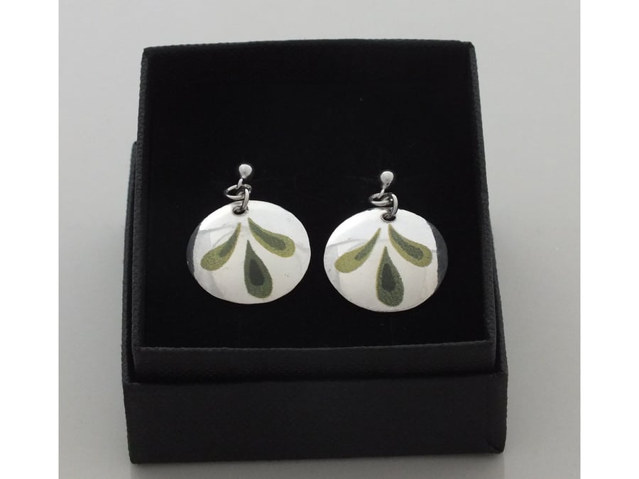 Silver earrings with green detail