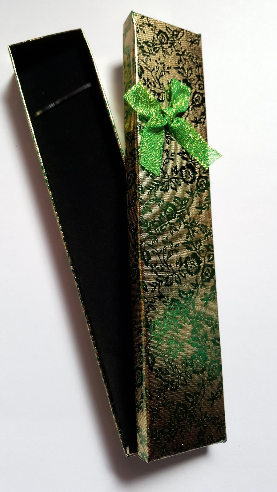 1 x Cardboard Jewellery Gift Box - 21.5cm - Metallic Flowers - Green 