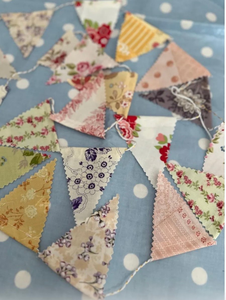  Mini Bunting 