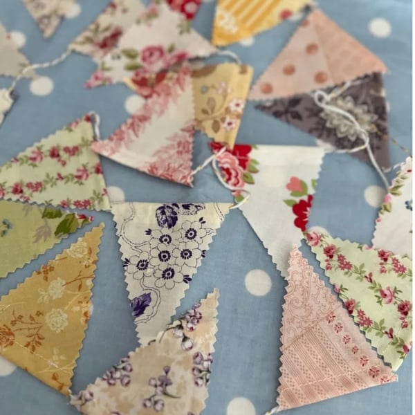  Mini Bunting 
