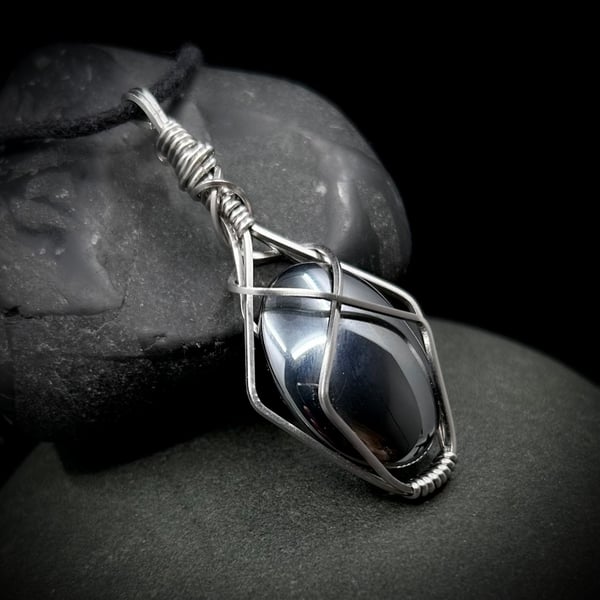 Dark Orbit pendant