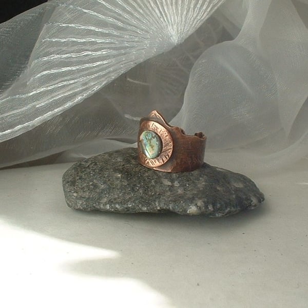 "Warrior Crown" Unisex Adjustable Rustic Copper Ring with Mother of Pearl