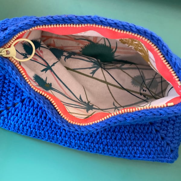 Blue crochet pouch with zip and lining