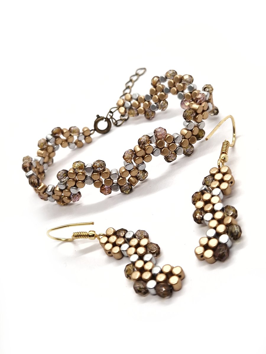 Gold silver and bronze wavy pebble bracelet and earrings set