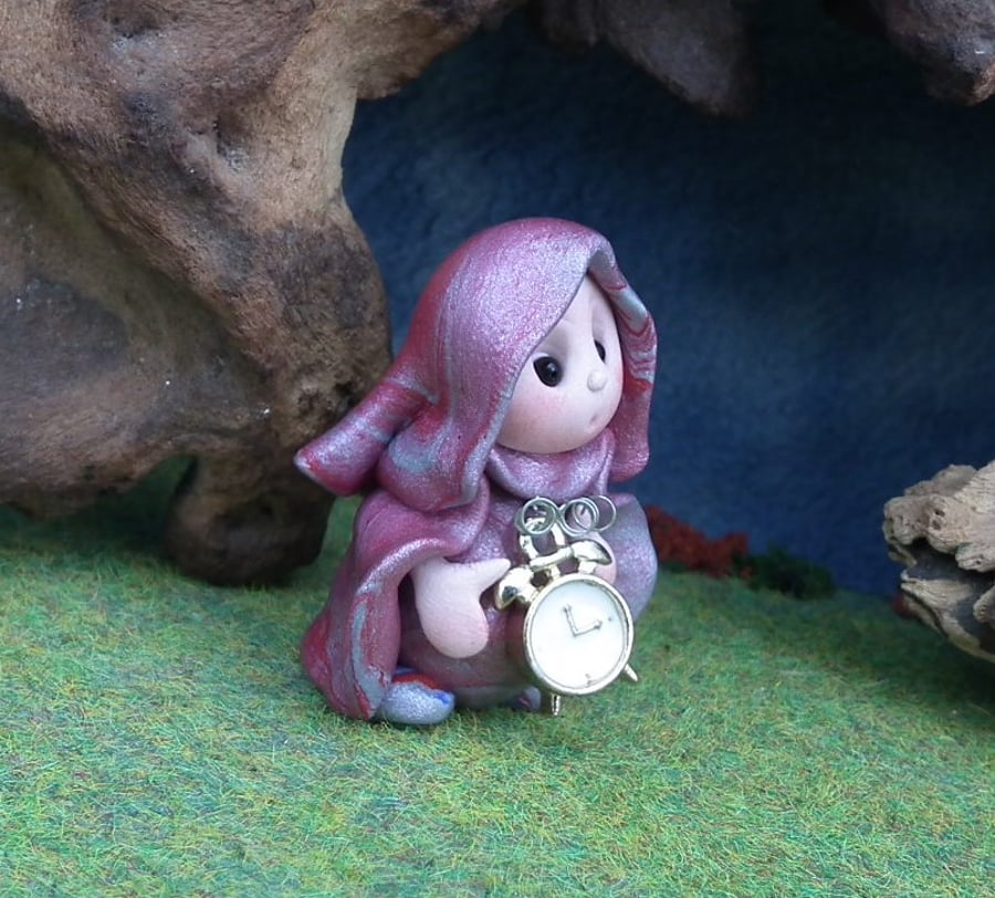 Tiny 'Keeper-of-Time' Gnome 'Tock' with golden clock OOAK Sculpt by Ann Galvin
