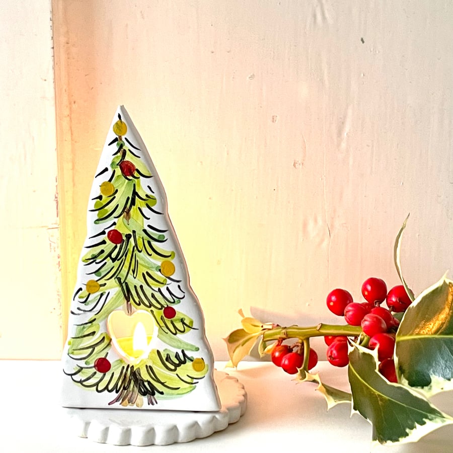 Tealight Christmas tree ceramic decoration