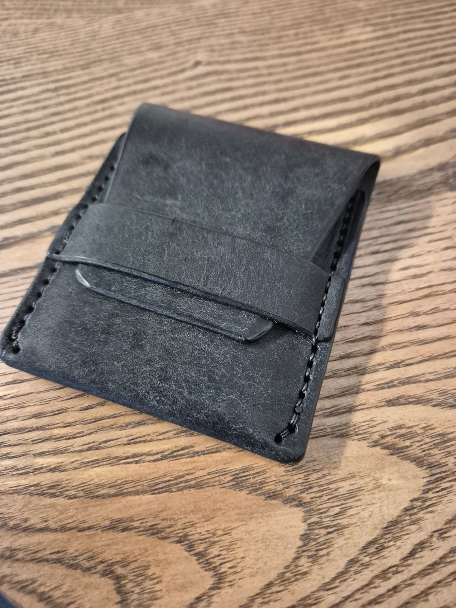 The Harland Minimalist Leather Wallet