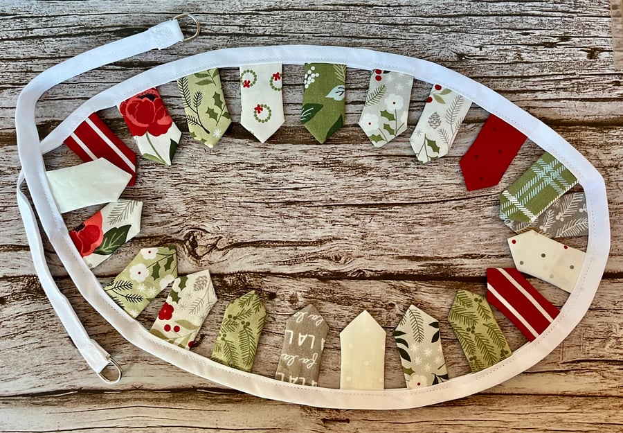 Extra small Christmas bunting