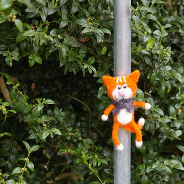 Handmade Felt Wool Cat Magnet
