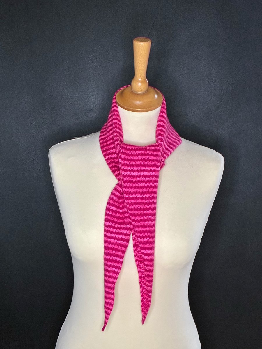 Pointy Scarf - Ruby & Candyfloss