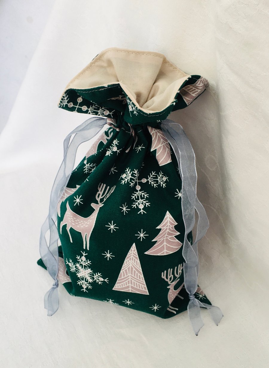 Christmas Reusable Gift Bag, Drawstring Gift Bag, Eco Friendly Gift Idea.