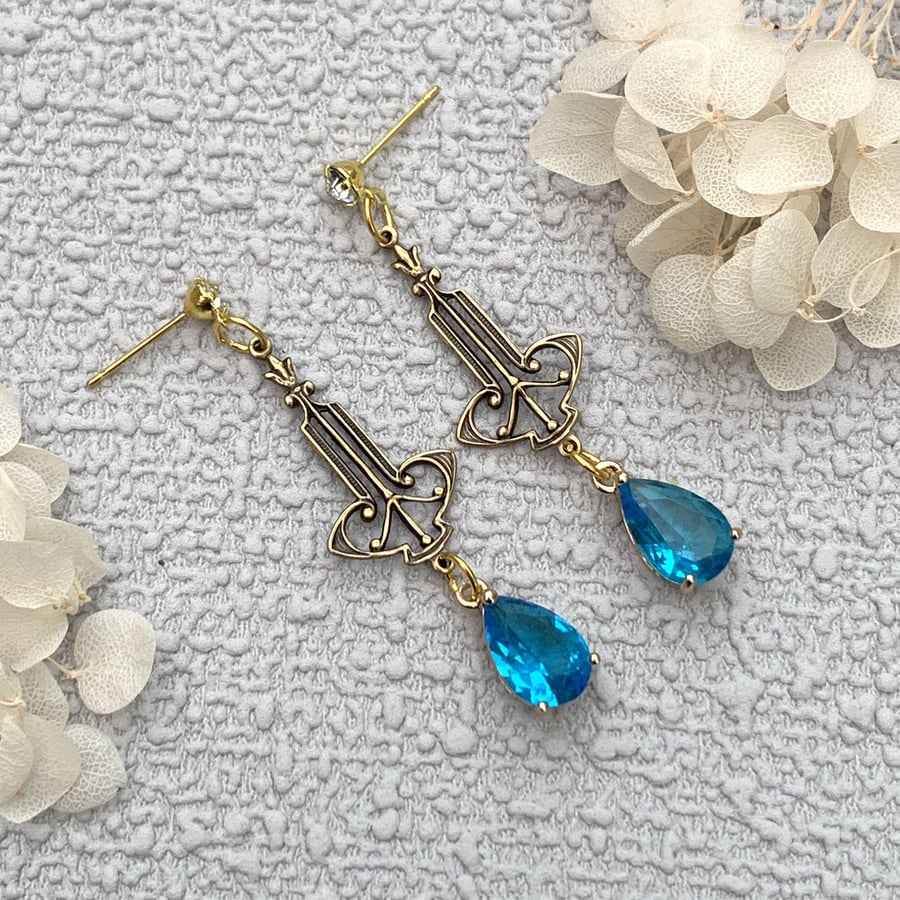 Vintage Style Antique Gold and Turquoise Glass Crystal Drop Earrings