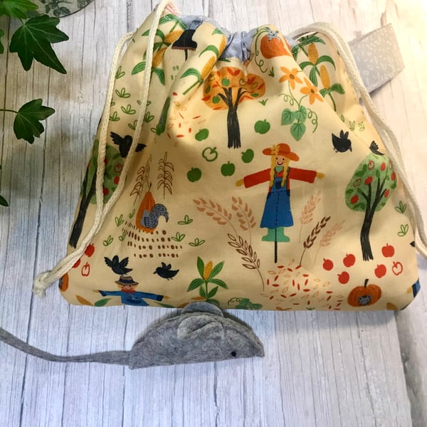 Autumn Knitting Crochet Craft Project Bag Make Up Bag with Lavender Mouse