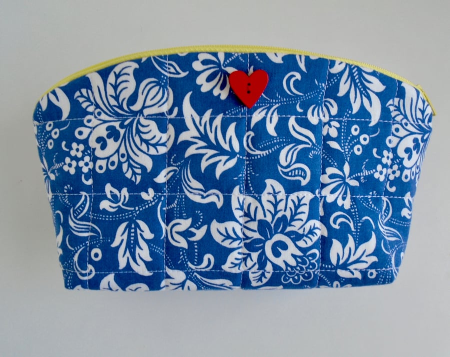 Quilted Cotton Make Up Bag 