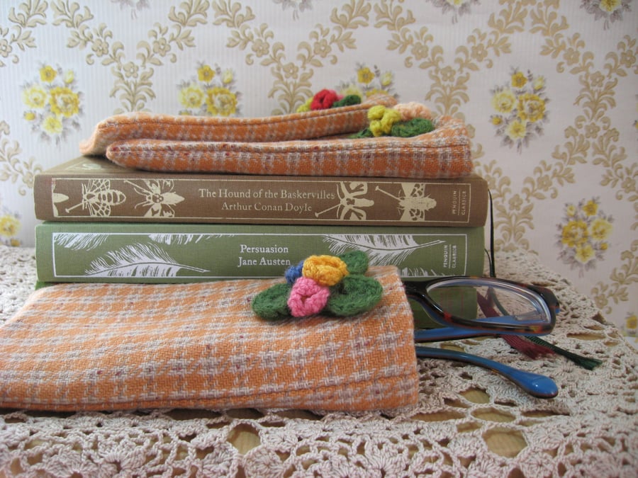 Velvet lined Glasses Case
