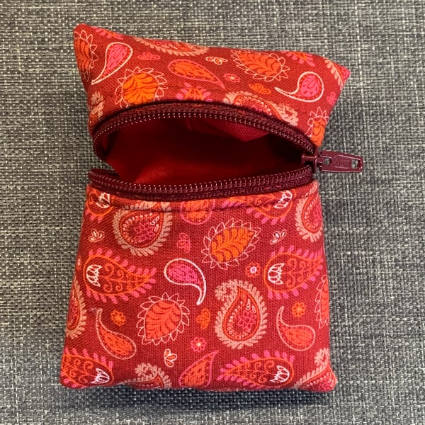 Tiny Pouch