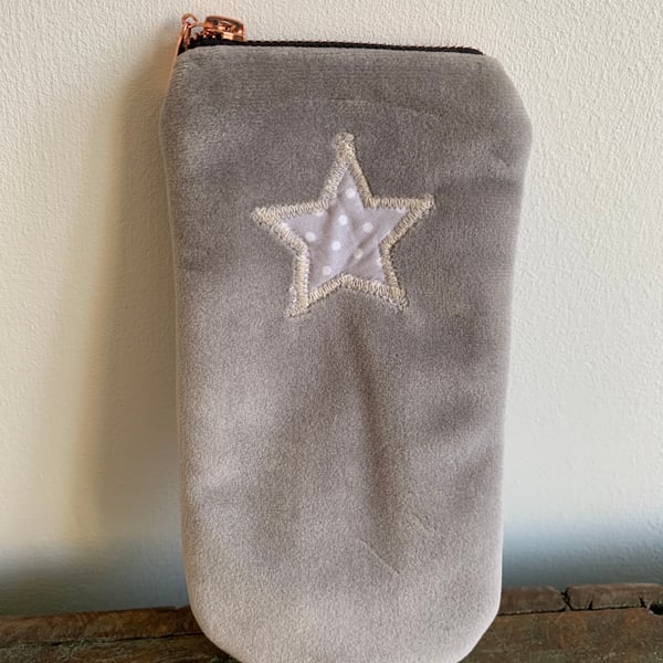SECONDS - grey star glasses case zip pouch
