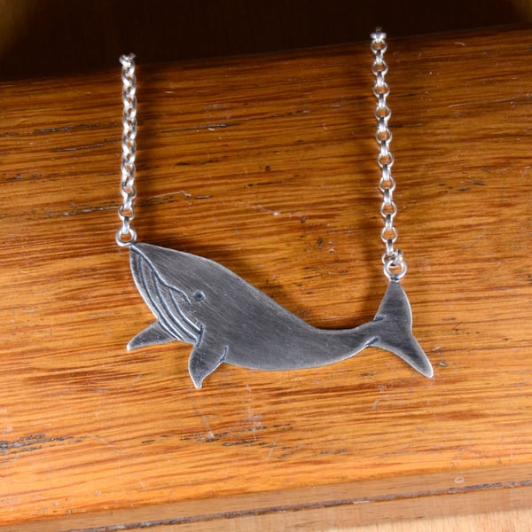 Sterling silver humpback whale pendant