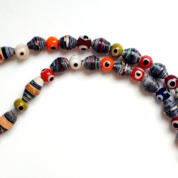 Paper beaded necklace with multicoloured "eye" separators beads