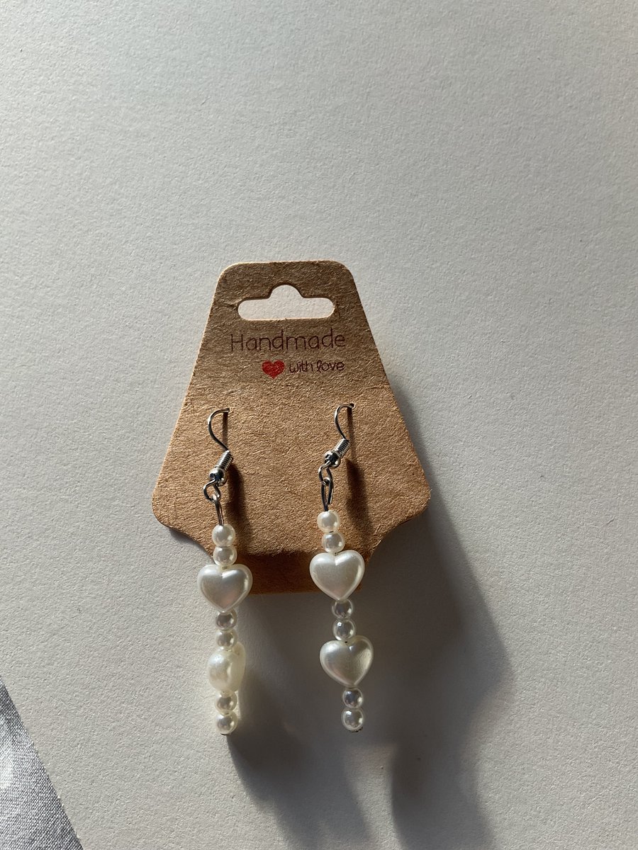 Heart pearl earrings