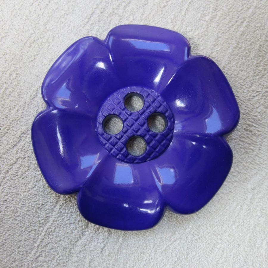 1 Very Big Bright Purple Flower Button