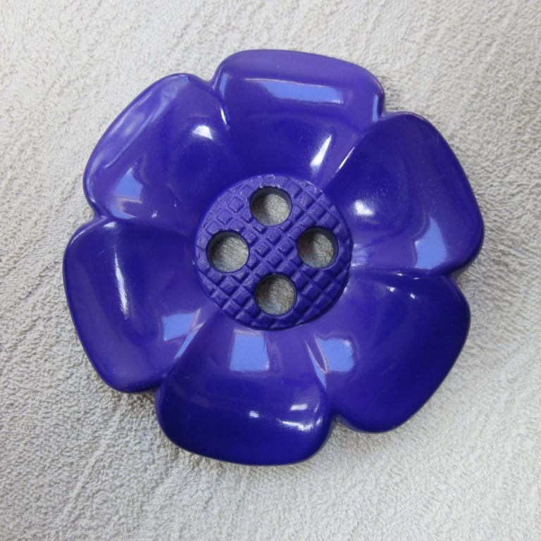 1 Very Big Bright Purple Flower Button