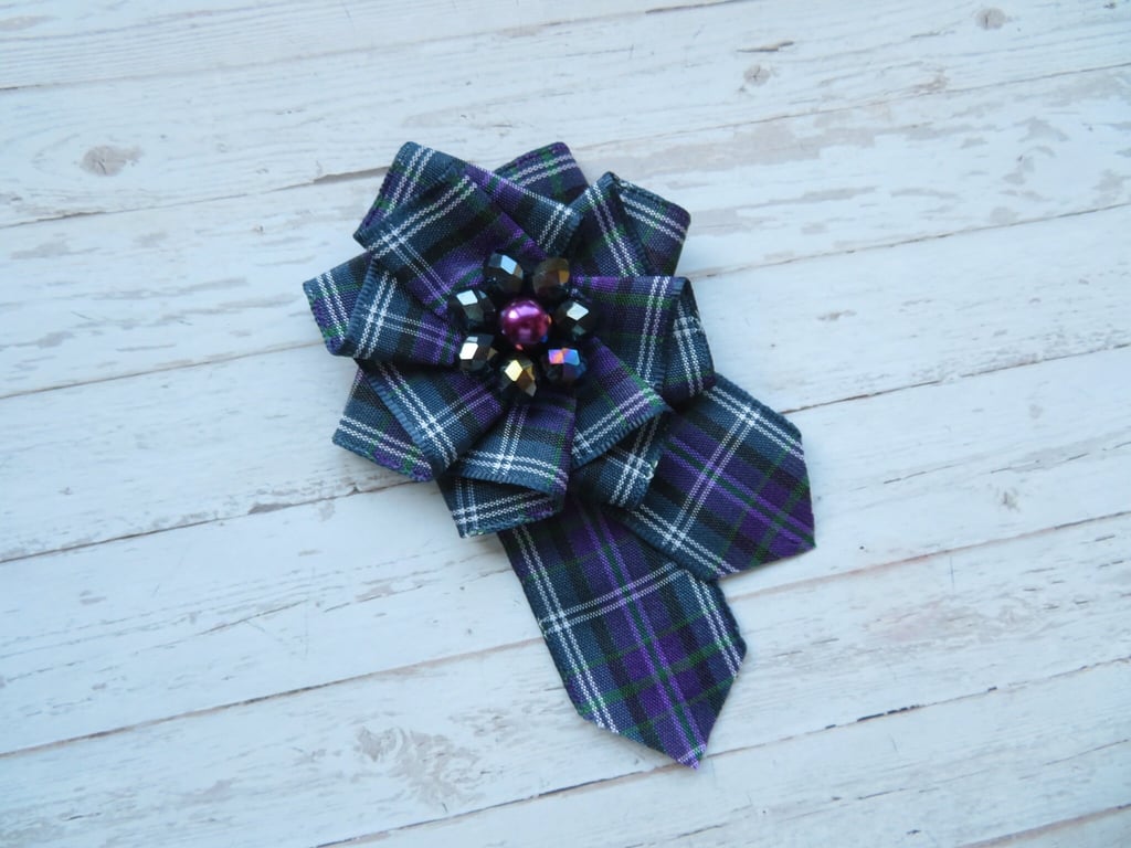 Pride of Bannockburn Tartan Ruffle Rosette Mini Brooch Pin Scottish 