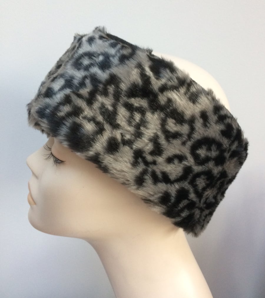 Ladies Faux Fur Headband Ear Warmer Head Band Silver Grey Leopard Print Edition