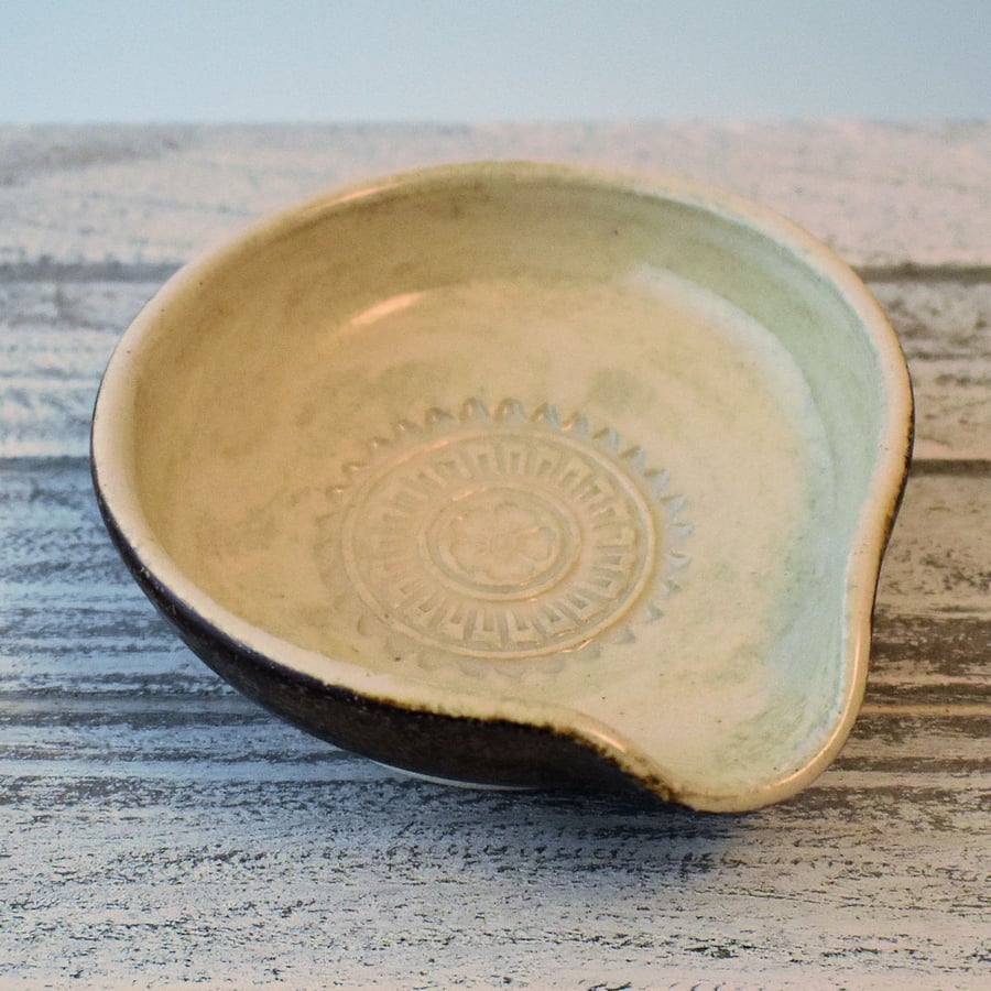 A385 Spoon rest tea bag bowl (Free UK postage)