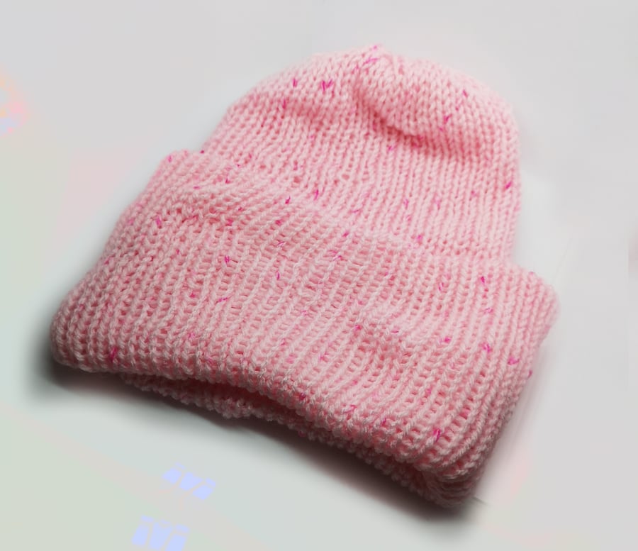 Handknitted pink fleck hat