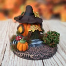 Halloween Decoration  - Pumpkin Cottage with Witch's Broomstick