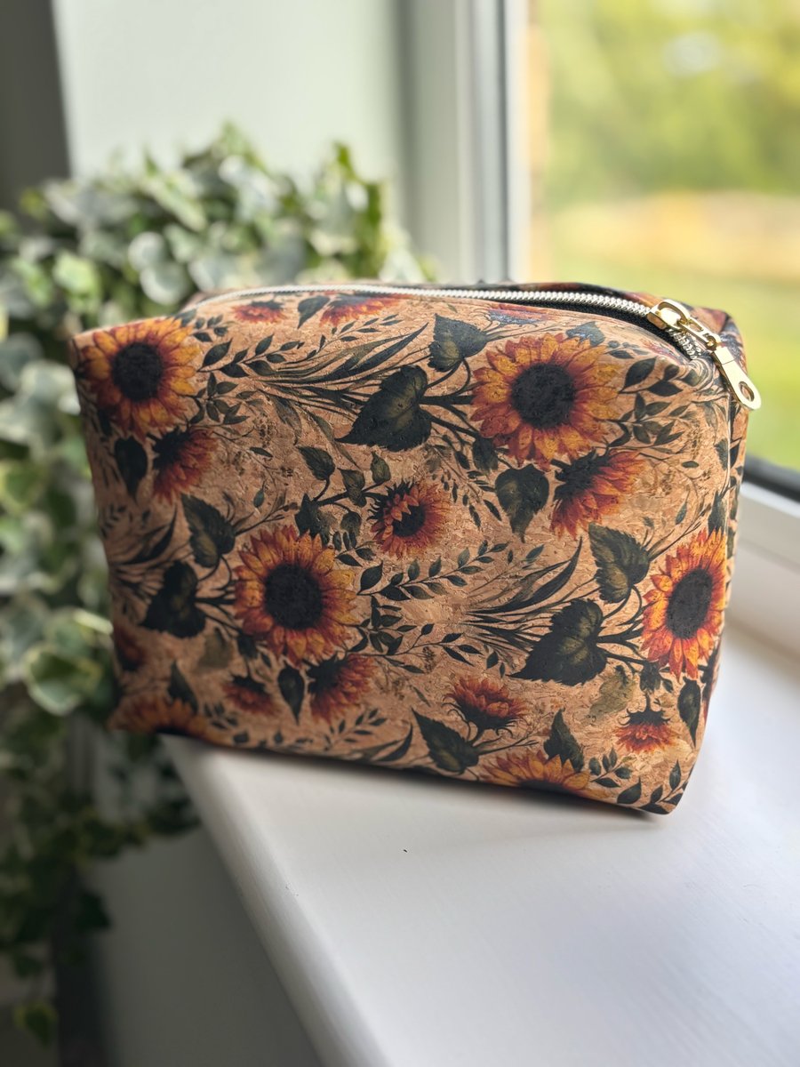 Sunflower Travel Bag - Handmade with Eco-Friendly Cork Fabric 