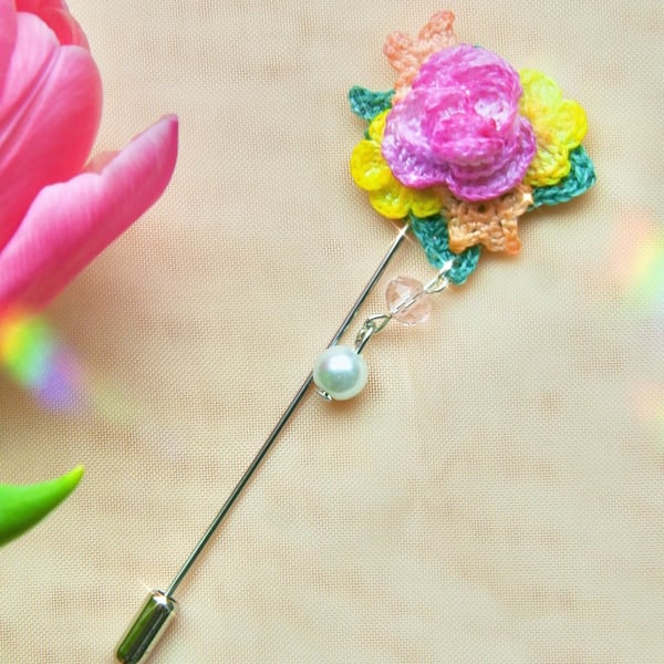 Microcrochet Rose Crystal glass bead Brooch