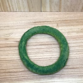 Green Felt Bracelet. (429)