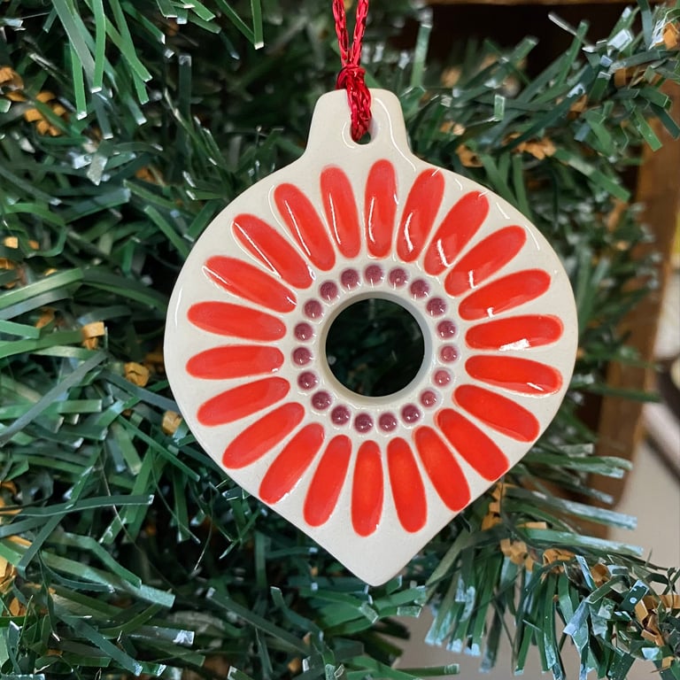 Pottery Bauble Christmas decoration red and wine