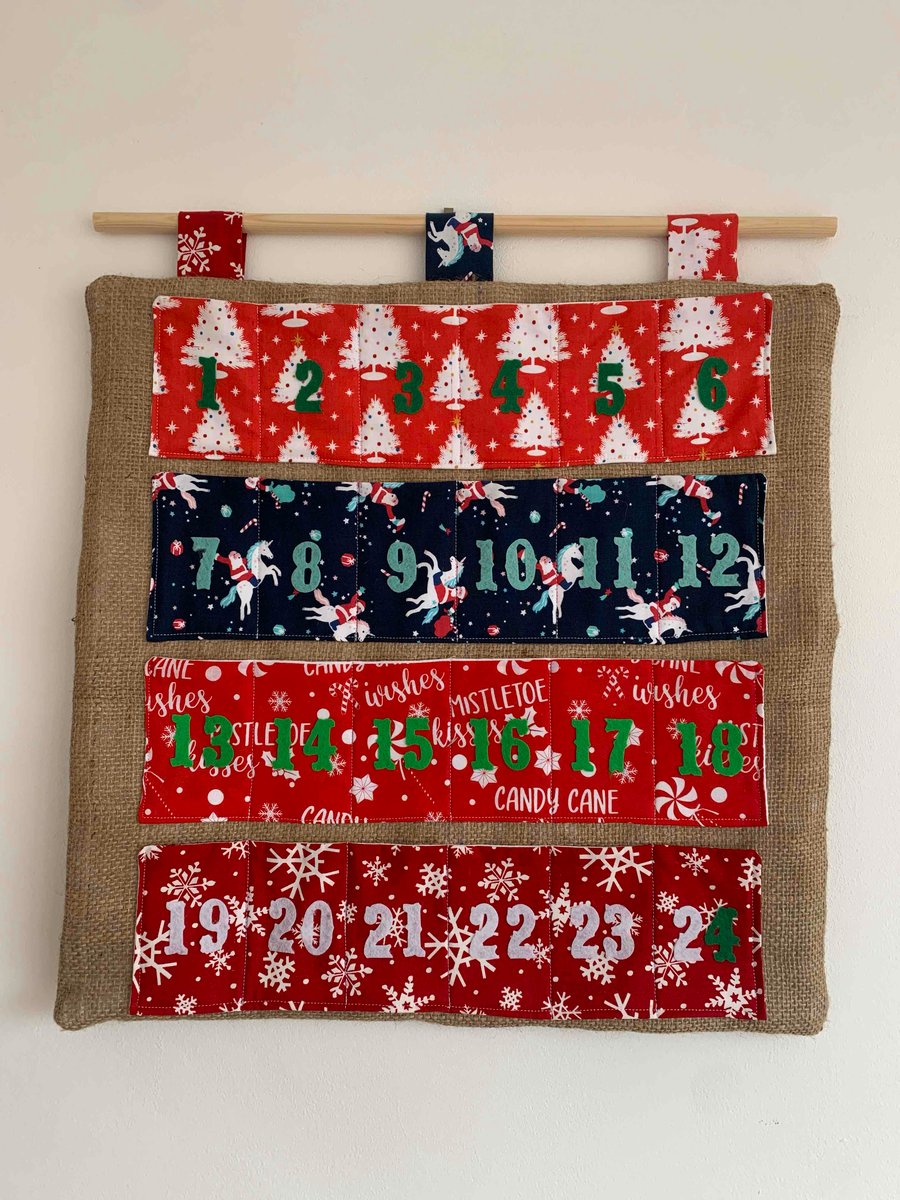 Advent Calendar Hessian Rustic Style with Pockets and a Dowel
