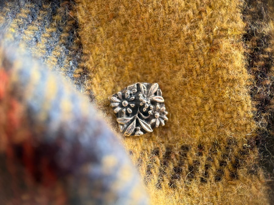 Sterling Silver Pin Badge Cast of Bead