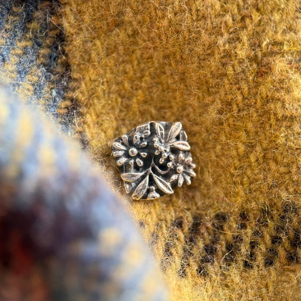 Sterling Silver Pin Badge Cast of Bead