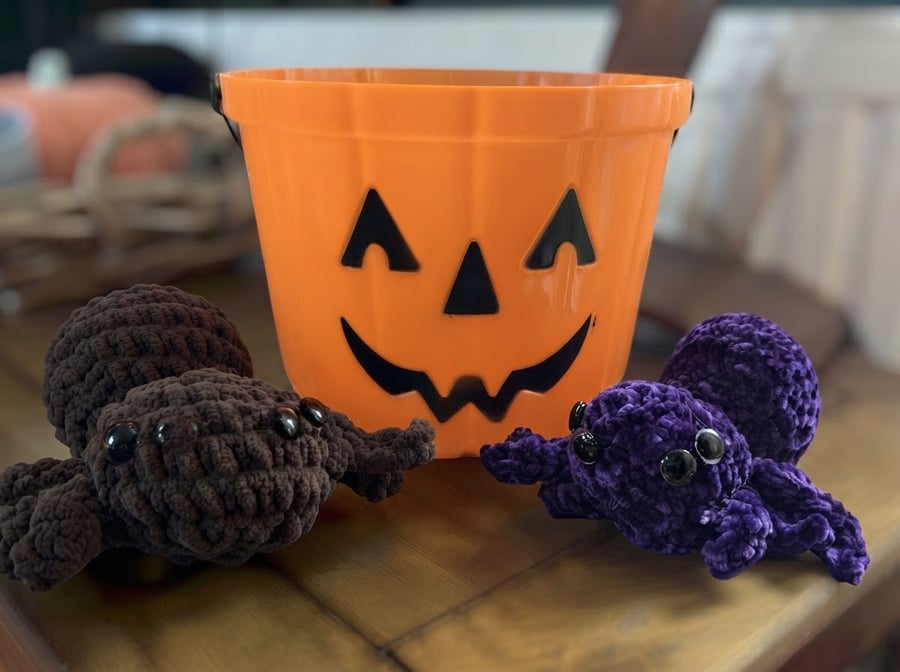 Cuddly Velvet Spiders 