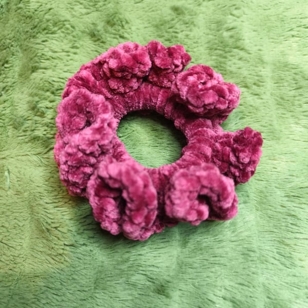 Tulip Small Scrunchies Hair Tie