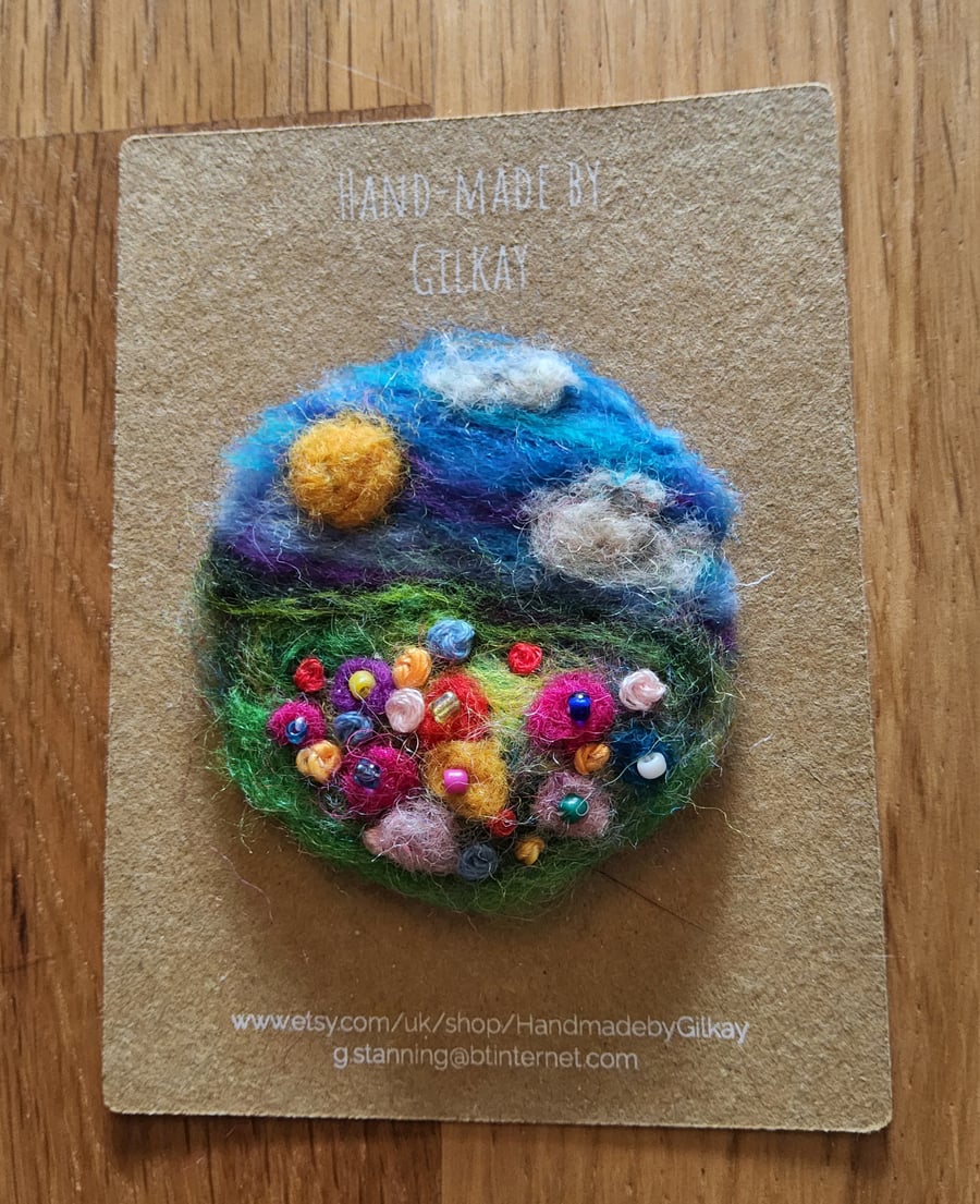 Flowers felted brooches