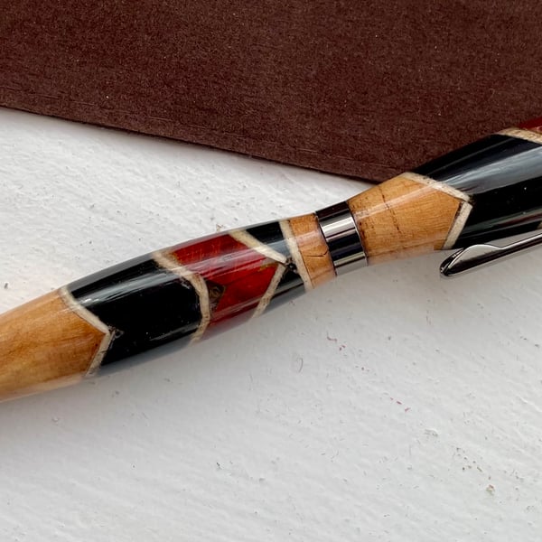 Wooden pen, twisting pen, Olive ,Ebony and Paduk wood and chrome finish