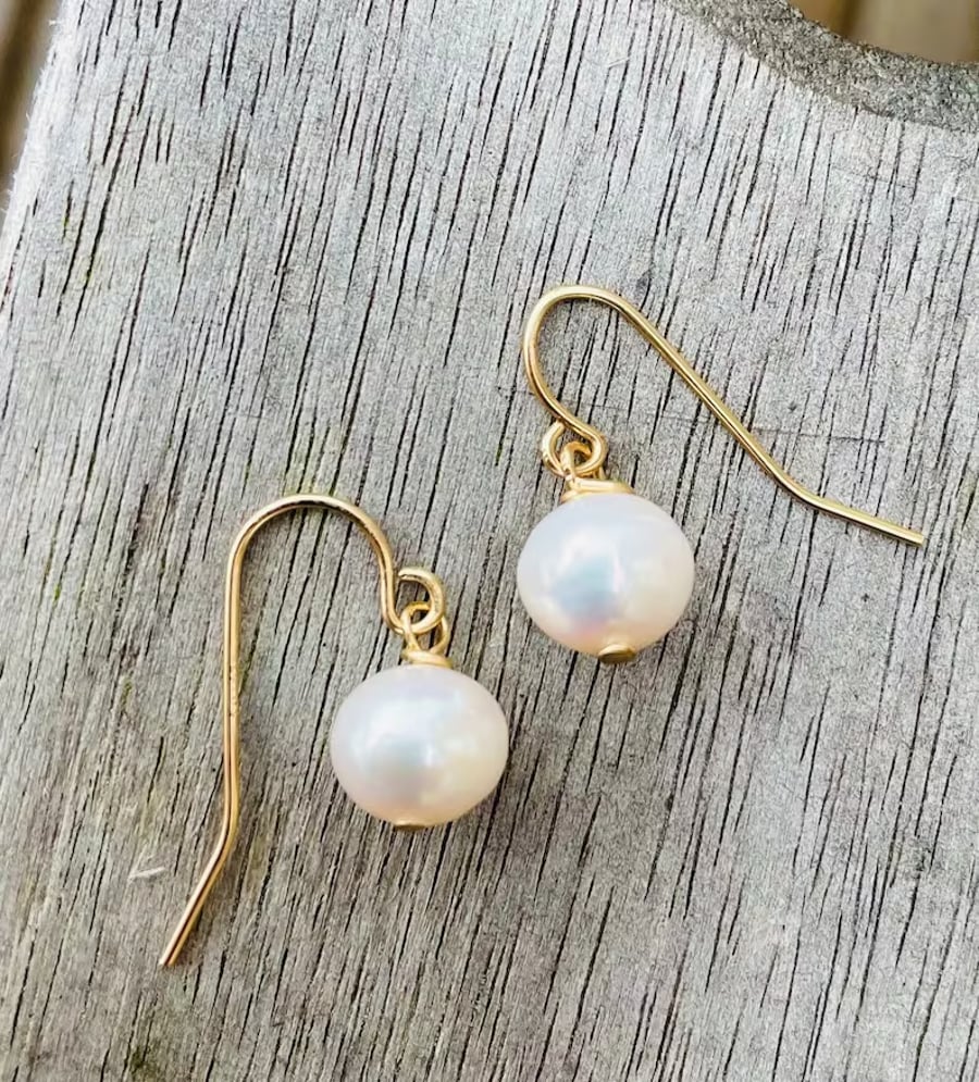 9ct Gold with Ivory Freshwater Pearl Drop Earrings 